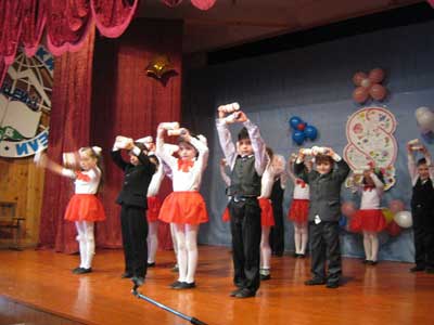 Лицей 1: концерт, посвящённый 8 марта.