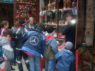 Лицей 1:  6-е и 7-е классы на Чегемских водопадах