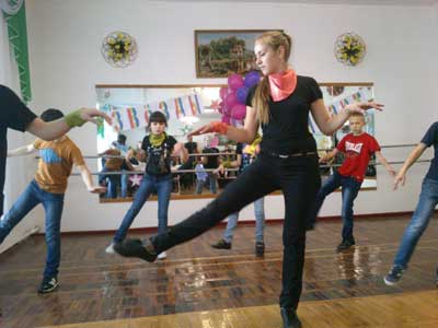 Лицей 1: районный конкурс «Звёзды зажигают»