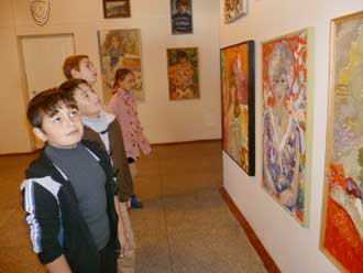 поход в художественную галерею Д. Хаджиева