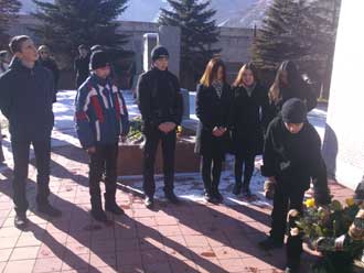 митинг и возложение цветов к Мемориалу погибшим