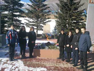 митинг и возложение цветов к Мемориалу погибшим