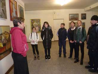 выставка картин художников КБР, посвященная 100-летию Кайсына Кулиева