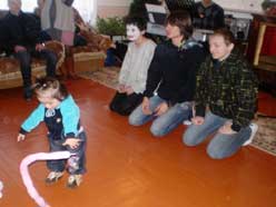 Лицей 1 - ФИП: спектакль-шоу «В стране чудес»