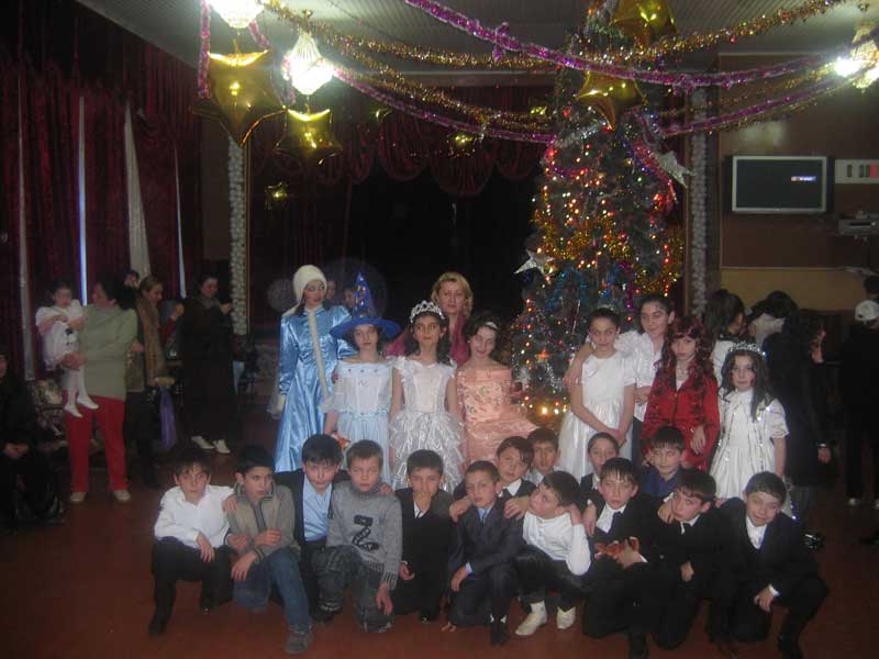 Новый год у нас в МОУ «Лицей N1» г. Тырныауза